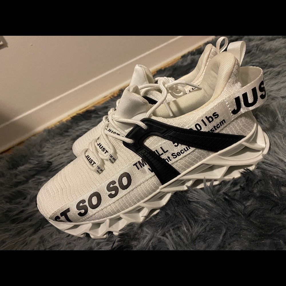 So So sneakers